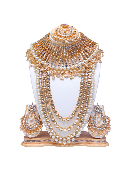 Gold-Plated White Kundan-Studded & Beaded Jewellery Set