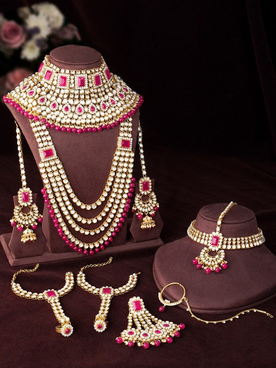 Red Gold-Plated Kundan Studded Bridal Jewellery Set