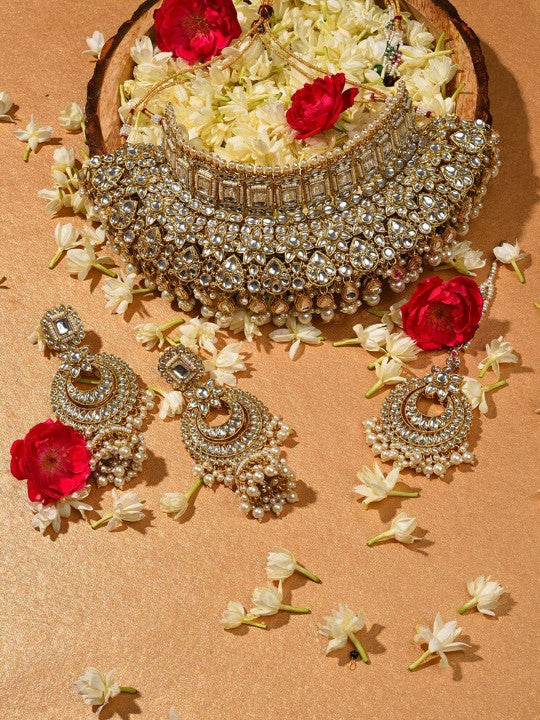 Gold-Plated White Stone Studded & Beaded Jewellery Set With Maang Tikka