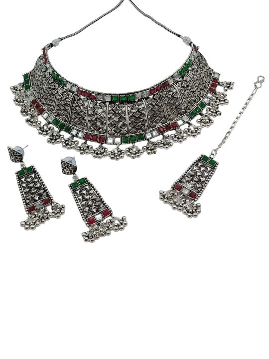 Rhodium-Plated Kundan-Studded & Beaded Jewellery Set