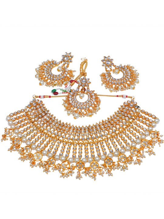 Gold-Plated White Kundan-Studded & Beaded Jewellery Set